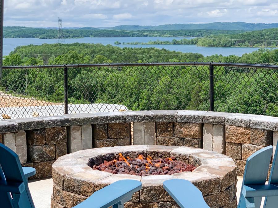 Heritage Retreat firepit with beautiful lakeview