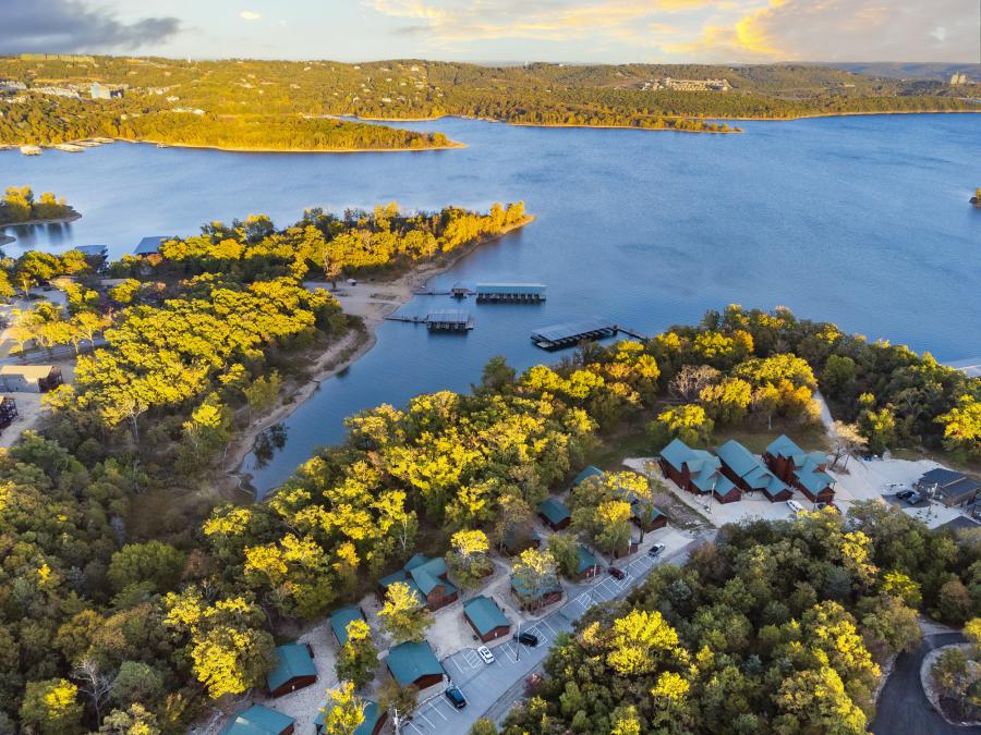 Walk to the Shores of Table Rock Lake