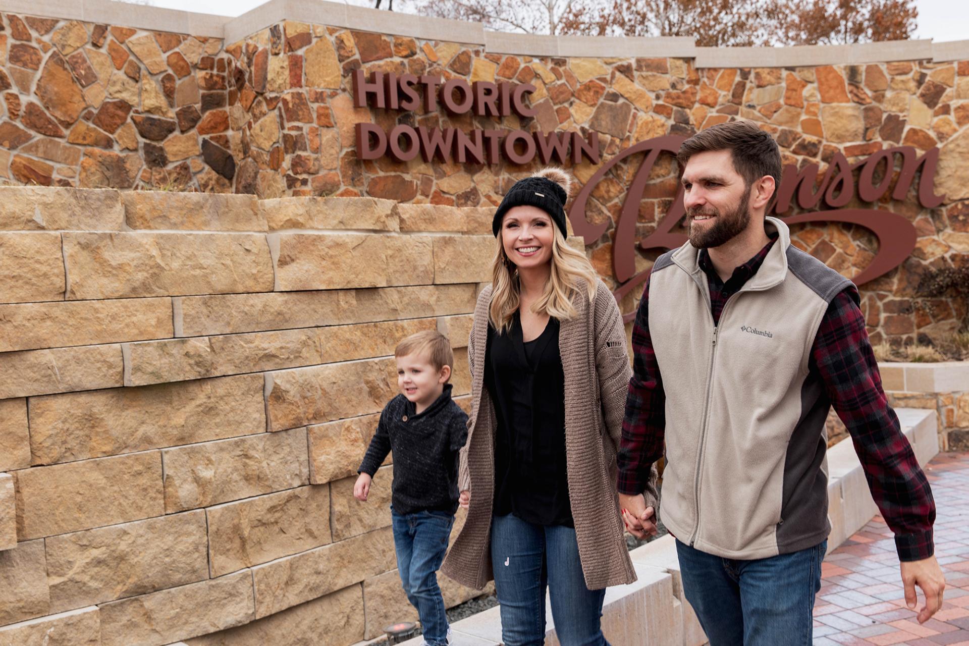 Get your last second Christmas shopping done in downtown Branson.