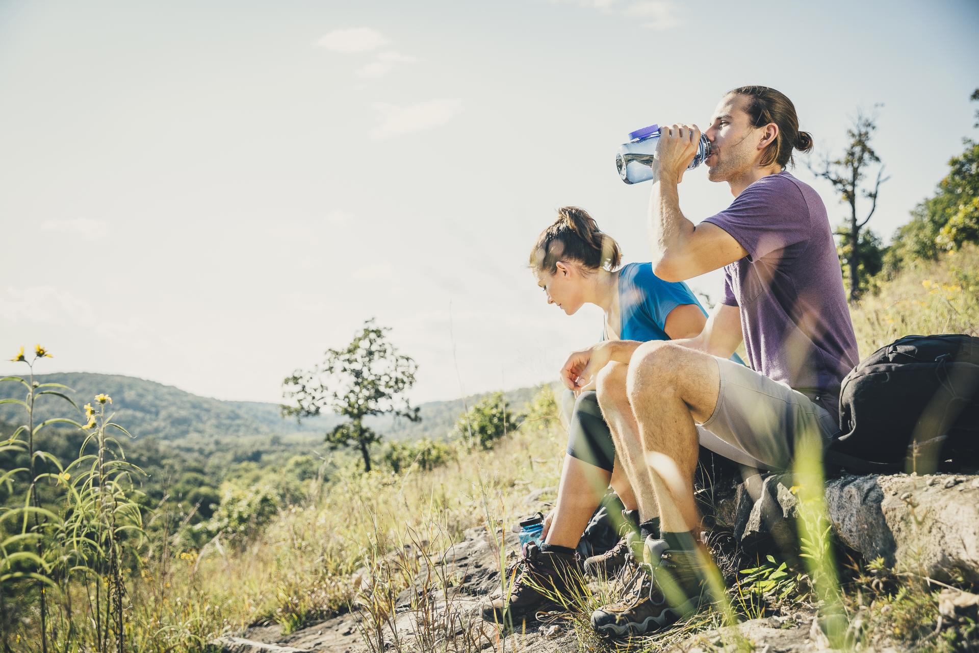 Hiking_Couple