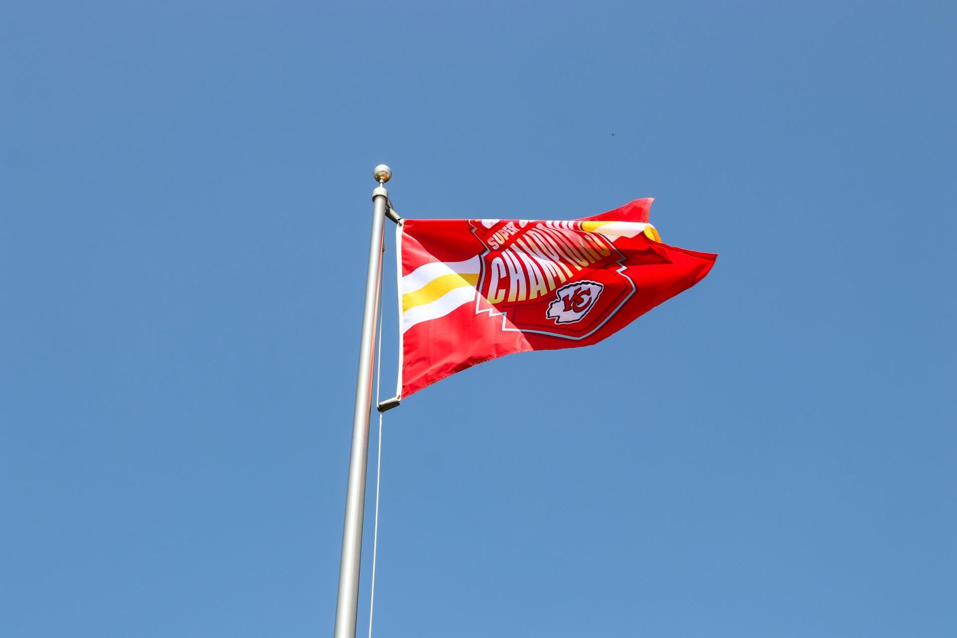 kc chiefs flag