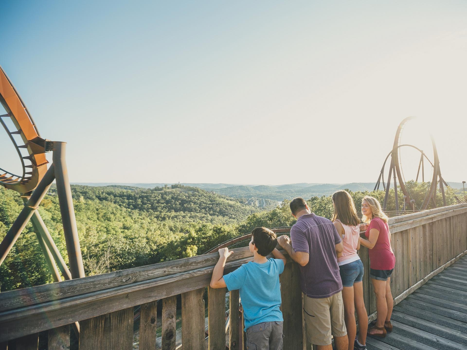 Summer_Family_SDC_Silver_Dollar_City