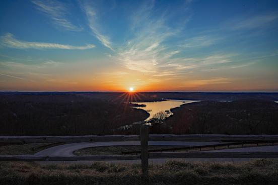 sunset_over_lake_branson