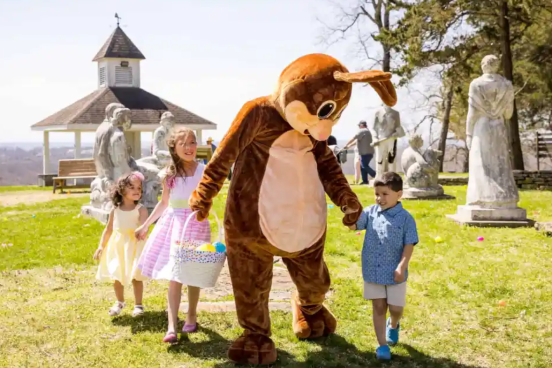 Easter_Bunny_Kids_Shepherd_of_the_Hills