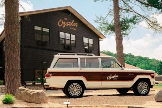 Ozarker_Lodge_Wagoneer