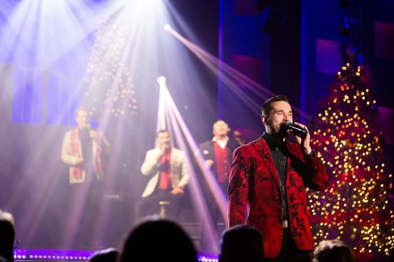 Hughes_Christmas_Show