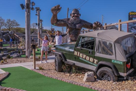 bigfoot mini golf