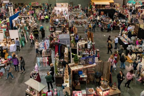 200 booths of vintage market and boutique vendors at Branson Market Days event