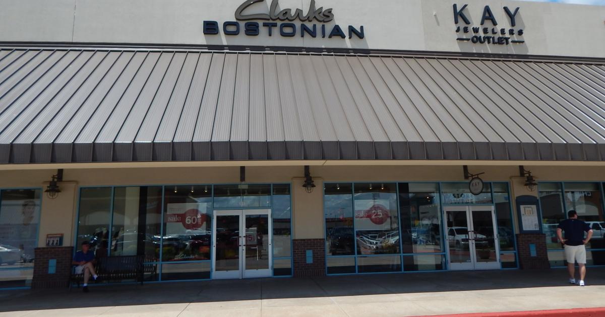 clarks outlet locations