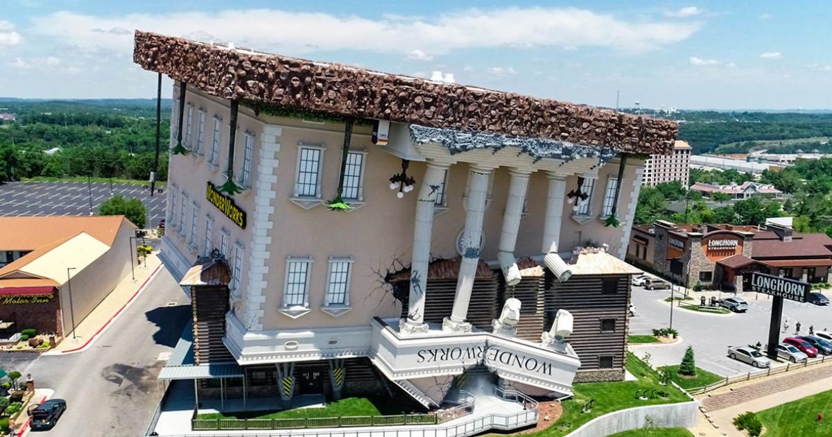 Wonderworks Branson S Upside Down Adventure Explore Branson